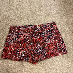 Gap floral shorts, size 10
